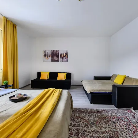 Большая Квартира На 8-9 Человек, С Красивым Видом 47 Almaty Exterior photo