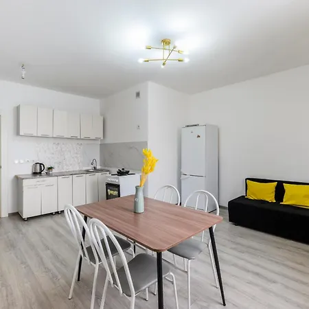 Большая Квартира На 8-9 Человек, С Красивым Видом 47 Almaty Exterior photo